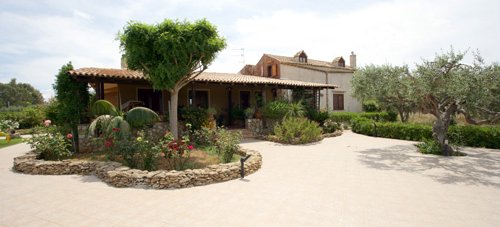 Bed and Breakfast Triskele, Trapani, Italy